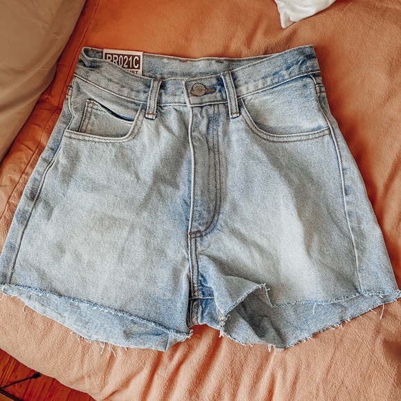 Brandy Melville Pants - NWT Brandy Melville Shorts